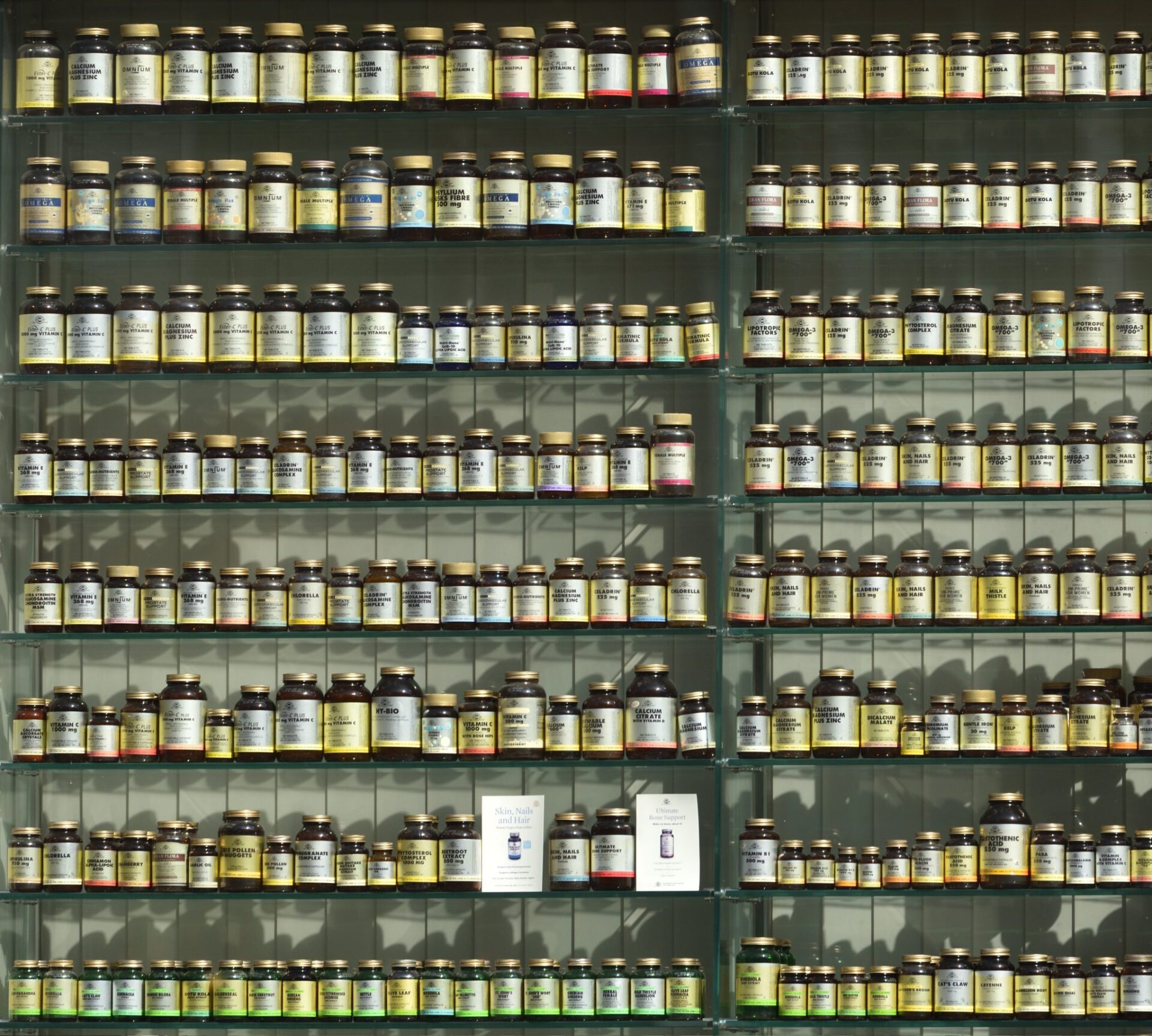 Supplement products representing smarter nootropic buying decisions